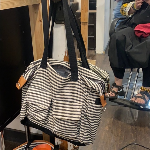 Meet your Posher, Alexandra - Picture 1 of 1